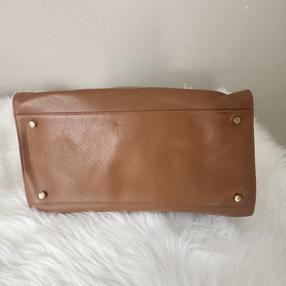 Tory Burch Tote - Picture 7 of 11